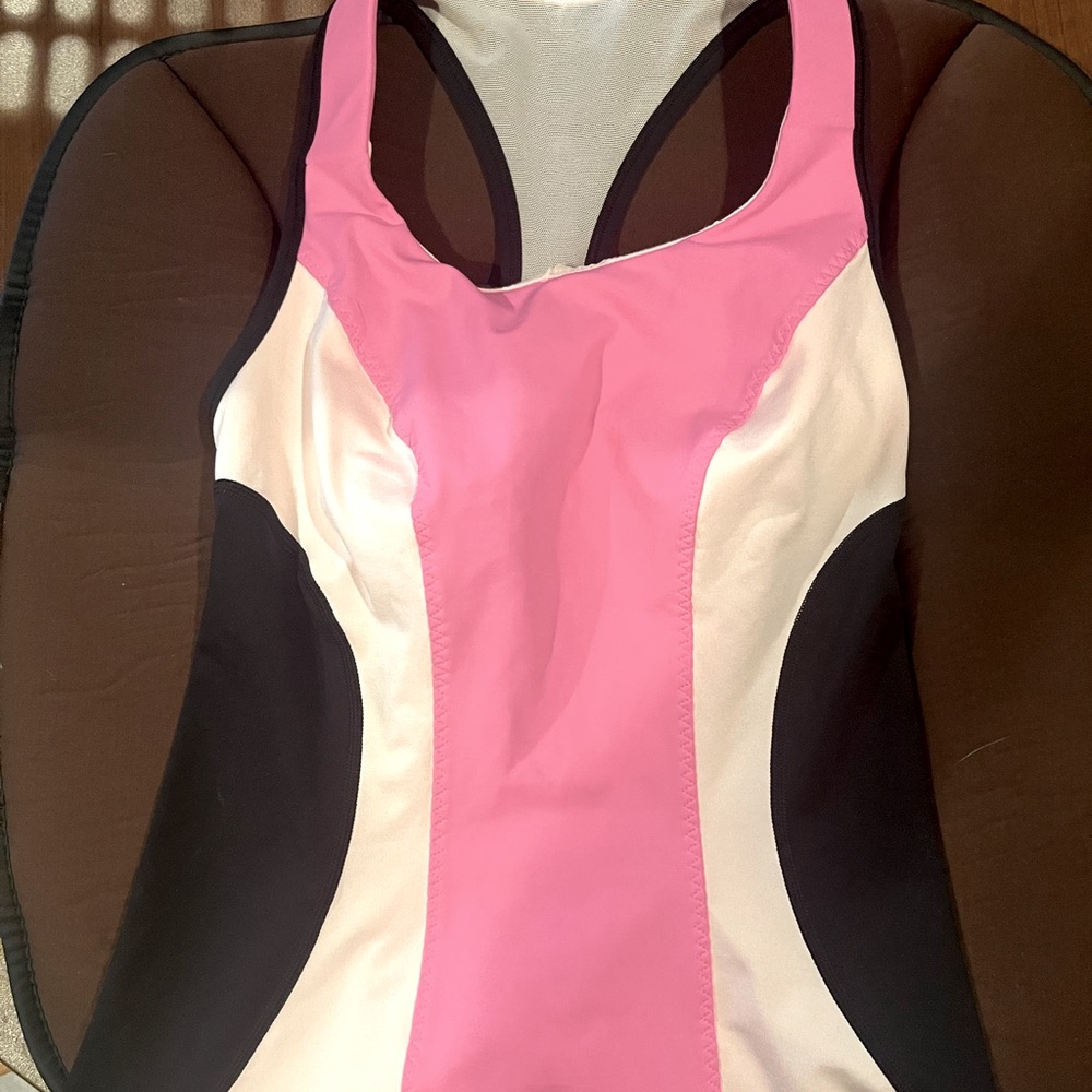 Lululemon top